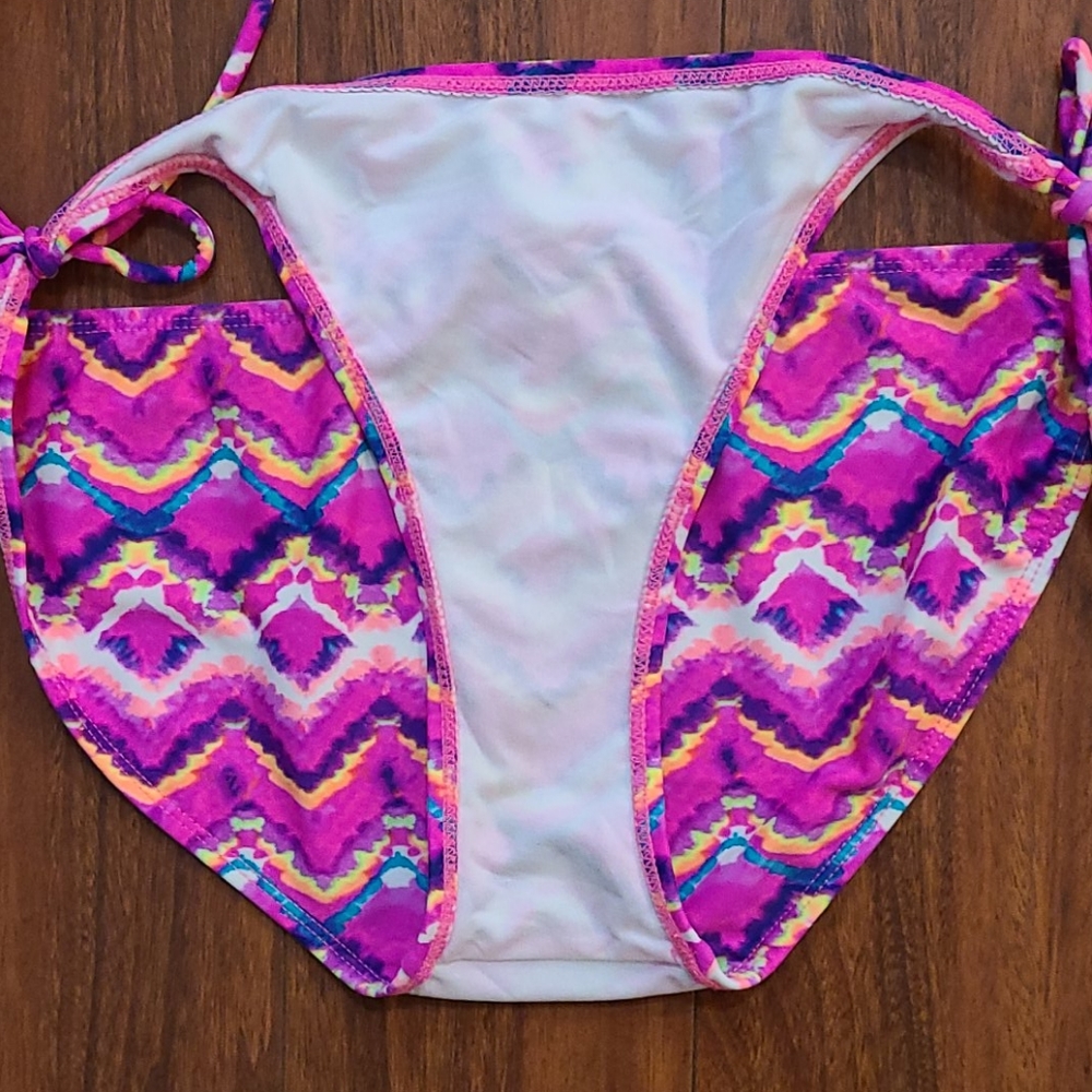 OP Bikini Set - Picture 9 of 9